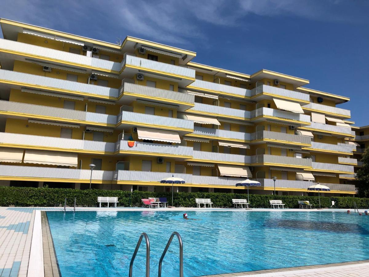 Residence Valbella - Geturhotels Bibione Ngoại thất bức ảnh